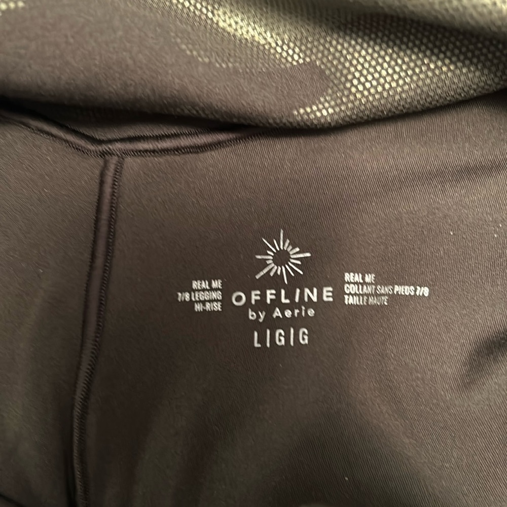 OFFLINE by Aerie Real Me High Waisted Camo Legging Olive Daze. Size L - Picture 6 of 6